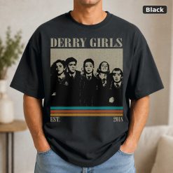 Derry Girls Cotton T-Shirt – Unisex Fit Derry Girls Cotton T-Shirt – Unisex Fit